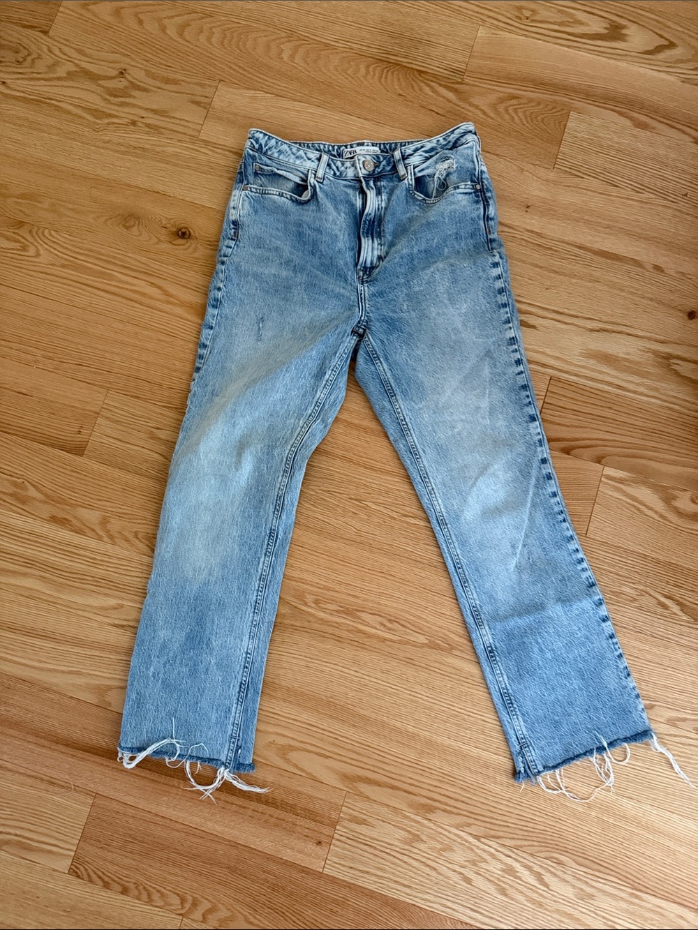 Classic Women's Light Blue Straight-Leg Jeans